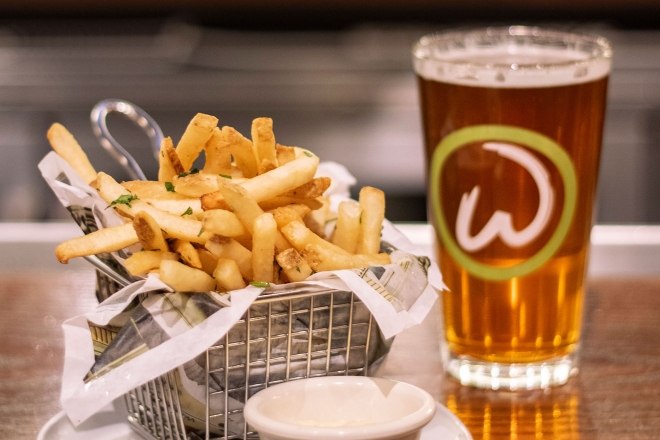 Wahlburgers Truffle Fries & Beer